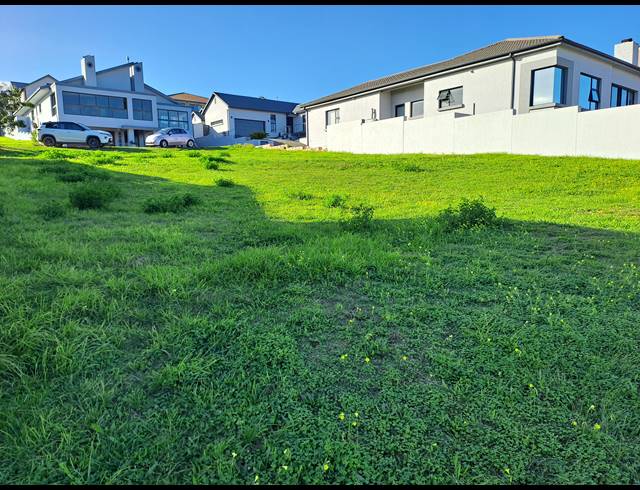 585M² VACANT LAND FOR SALE IN MONTE CHRISTO